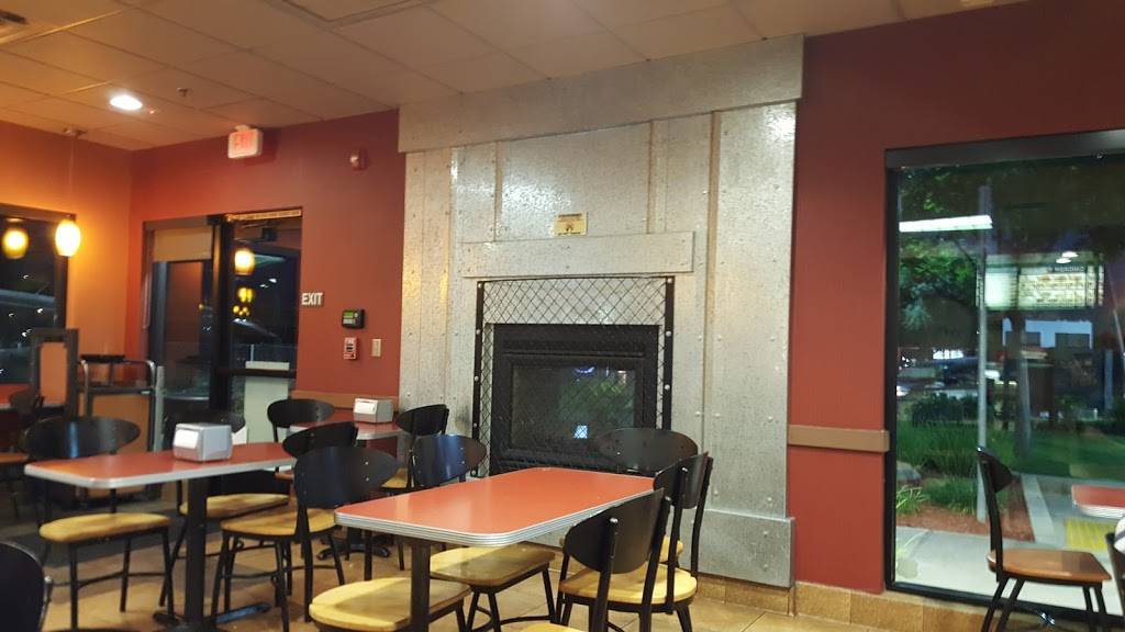 Jack in the Box | restaurant | 147 S Oswell St, Bakersfield, CA 93307, USA | 6613637921 OR +1 661-363-7921