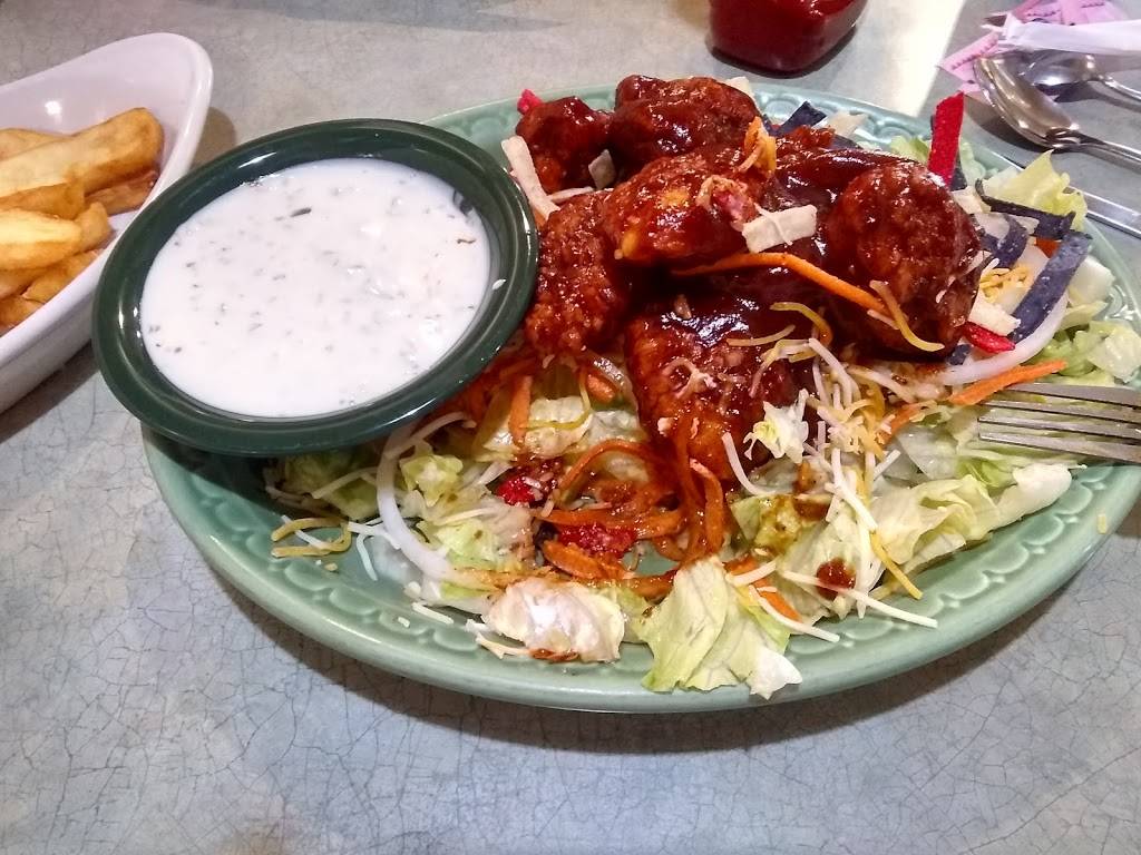 Richards Family Restaurant, Inc | restaurant | 27290 US-6, Youngsville, PA 16371, USA | 8145637758 OR +1 814-563-7758