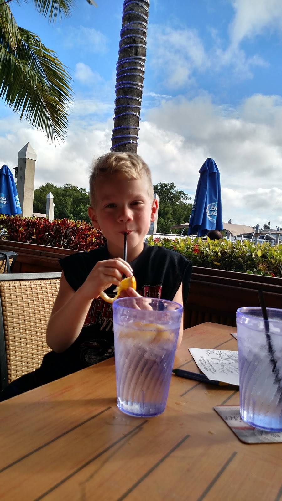 Parrot Key Caribbean Grill | restaurant | 2500 Main St, Fort Myers Beach, FL 33931, USA | 2394633257 OR +1 239-463-3257