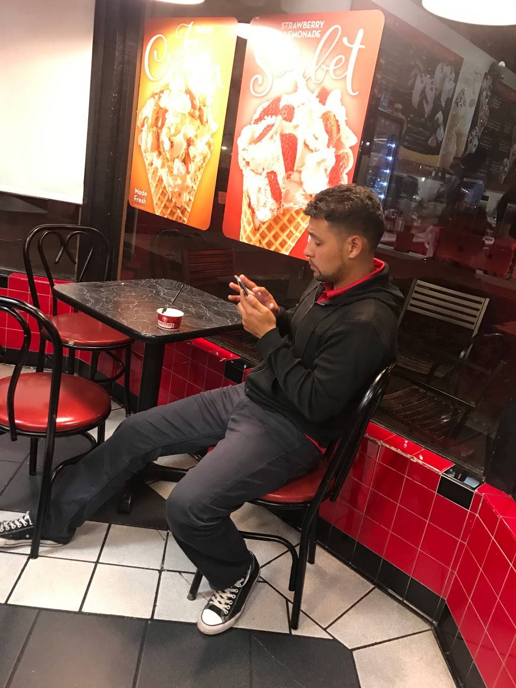 Cold Stone Creamery | bakery | 1875 S Bascom Ave Suite 160, Campbell, CA 95008, USA | 4085591120 OR +1 408-559-1120