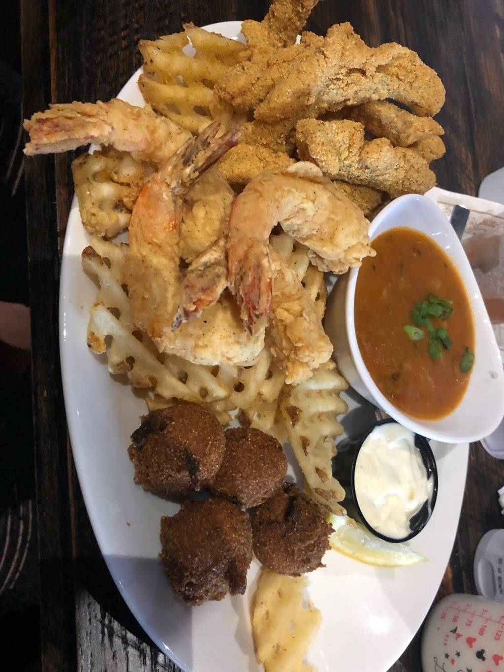 Walk-Ons Sports Bistreaux | restaurant | 401 E, I-20, Arlington, TX 76018, United States | 8176172137 OR +1 817-617-2137