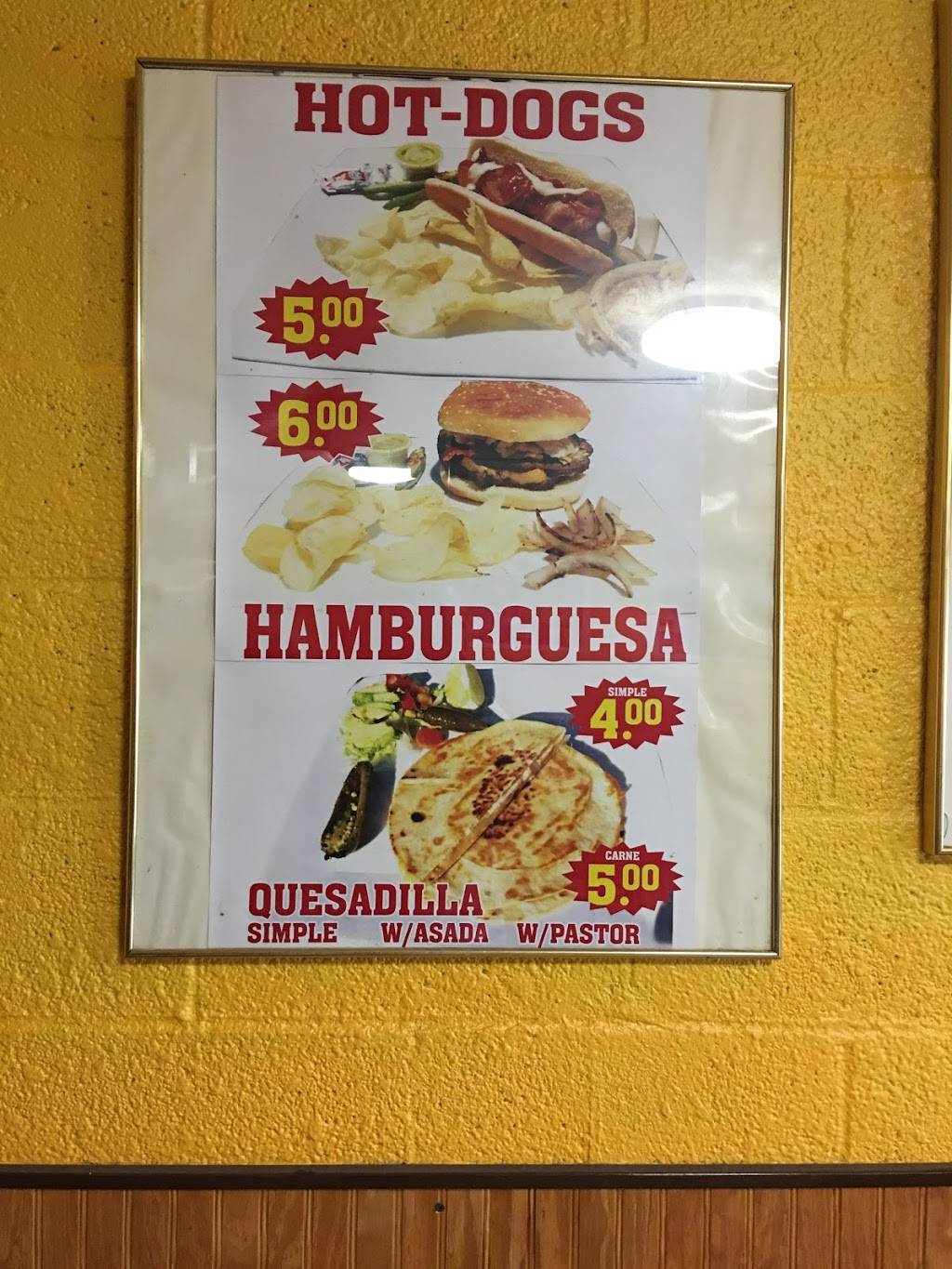 Lonches Estilo Nueva Rosita | restaurant | 2506 West Ave, San Antonio, TX 78201, USA | 2104003141 OR +1 210-400-3141