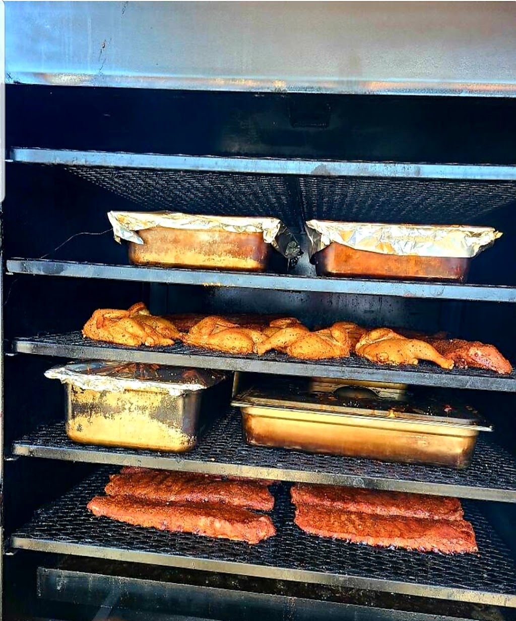 Arnolds BBQ | restaurant | 3256 Cascade Blvd, Shasta Lake, CA 96019, USA | 5306054459 OR +1 530-605-4459