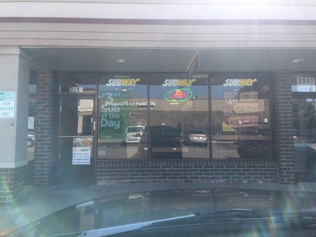 Subway Restaurants | restaurant | 3217 Lake Ave #9c, Wilmette, IL 60091, USA | 8479200500 OR +1 847-920-0500