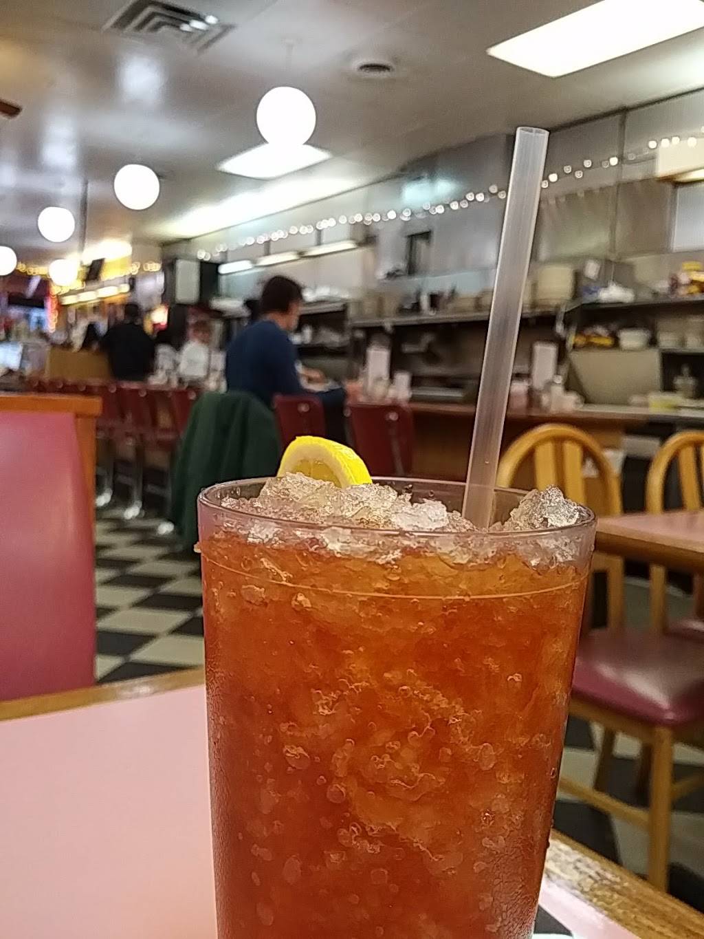 The White House Restaurant | restaurant | 3172 Peachtree Rd NE, Atlanta, GA 30305, USA | 4042377601 OR +1 404-237-7601