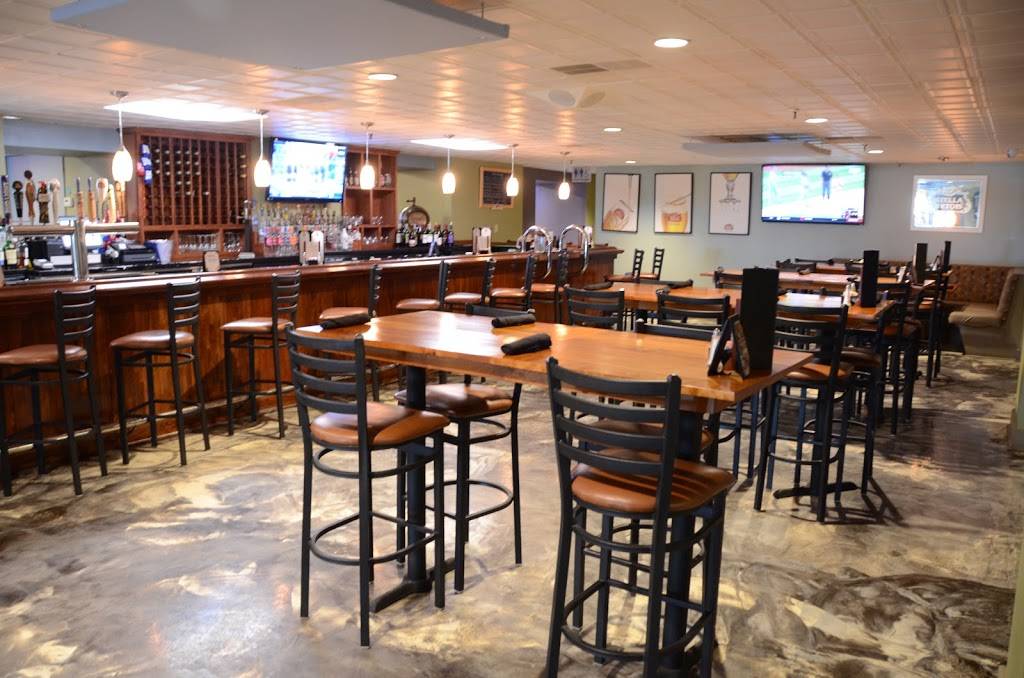 Bluff City Grill | restaurant | 424 E Broadway, Alton, IL 62002, USA | 6184338288 OR +1 618-433-8288