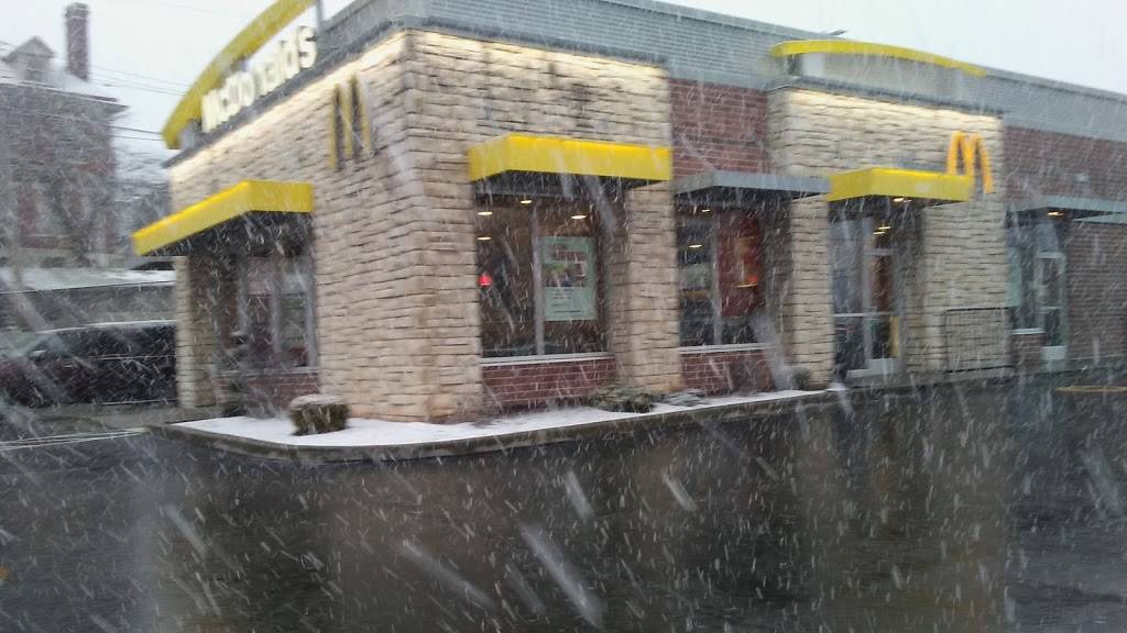 McDonalds | cafe | 630 Brownsville Rd, Pittsburgh, PA 15210, USA | 4124312266 OR +1 412-431-2266