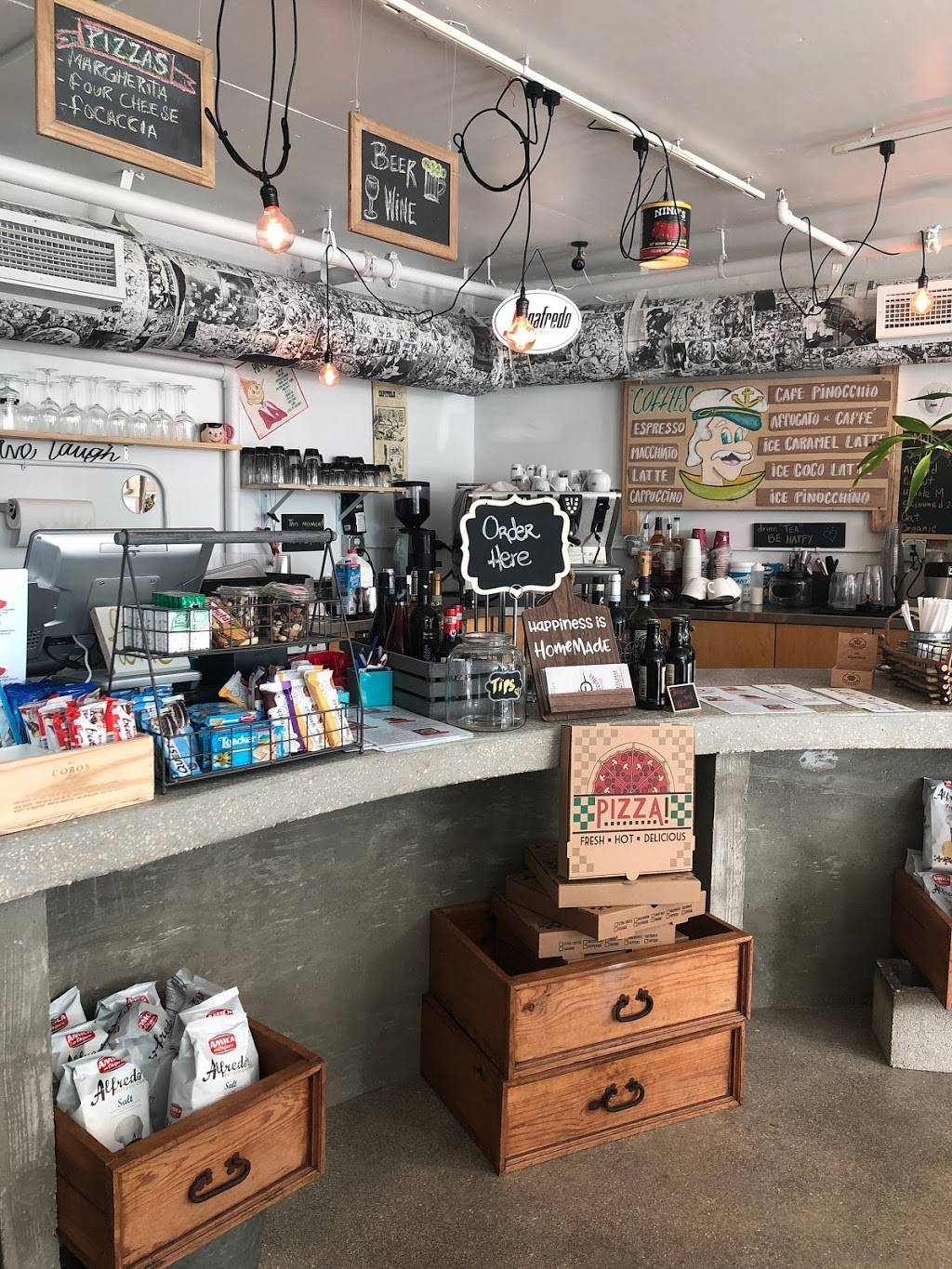 Pinocchio on the Bay | restaurant | 1830 N Bayshore Dr CP2, Miami, FL 33133, USA | 3053720556 OR +1 305-372-0556