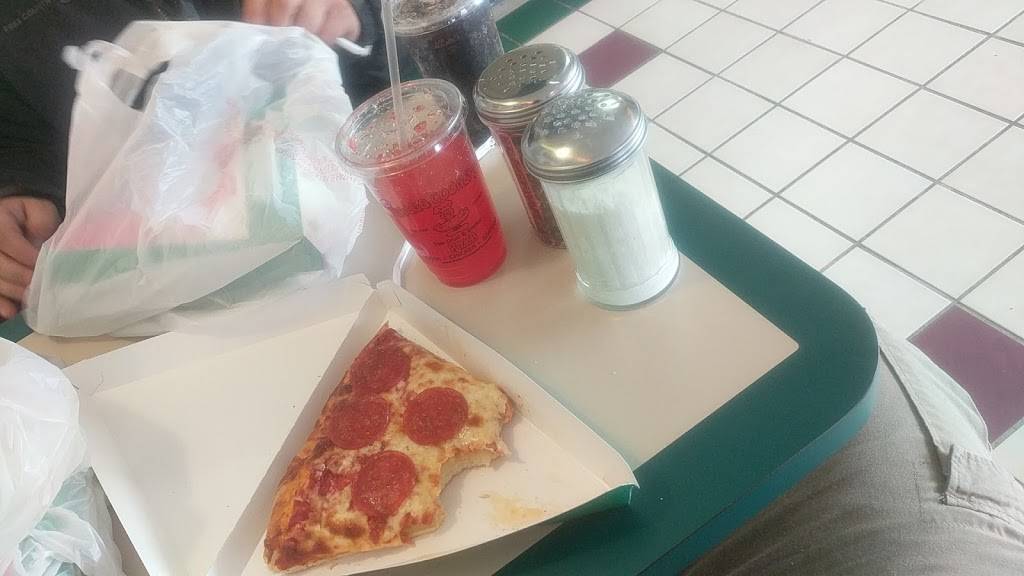 Waldo Cooneys Pizza | restaurant | 8541 S Pulaski Rd, Chicago, IL 60652, USA | 7735850965 OR +1 773-585-0965