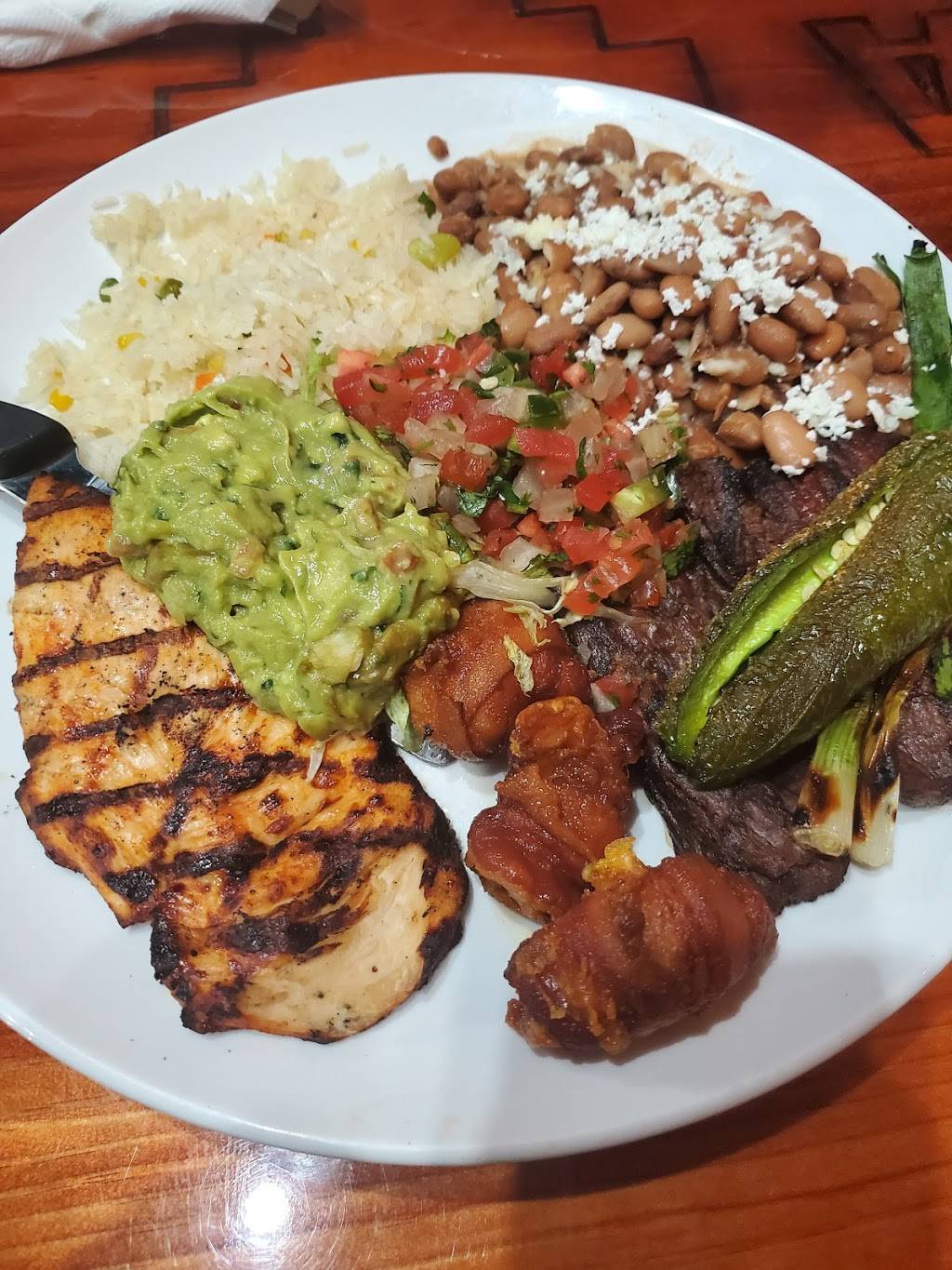 Maya Grill & Cantina | restaurant | 11078 Cimmarron St, Longmont, CO 80504, USA | 3038349494 OR +1 303-834-9494