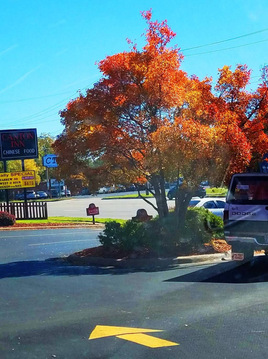 Wendys | restaurant | 225 W Sunshine St, Springfield, MO 65807, USA | 4178664000 OR +1 417-866-4000