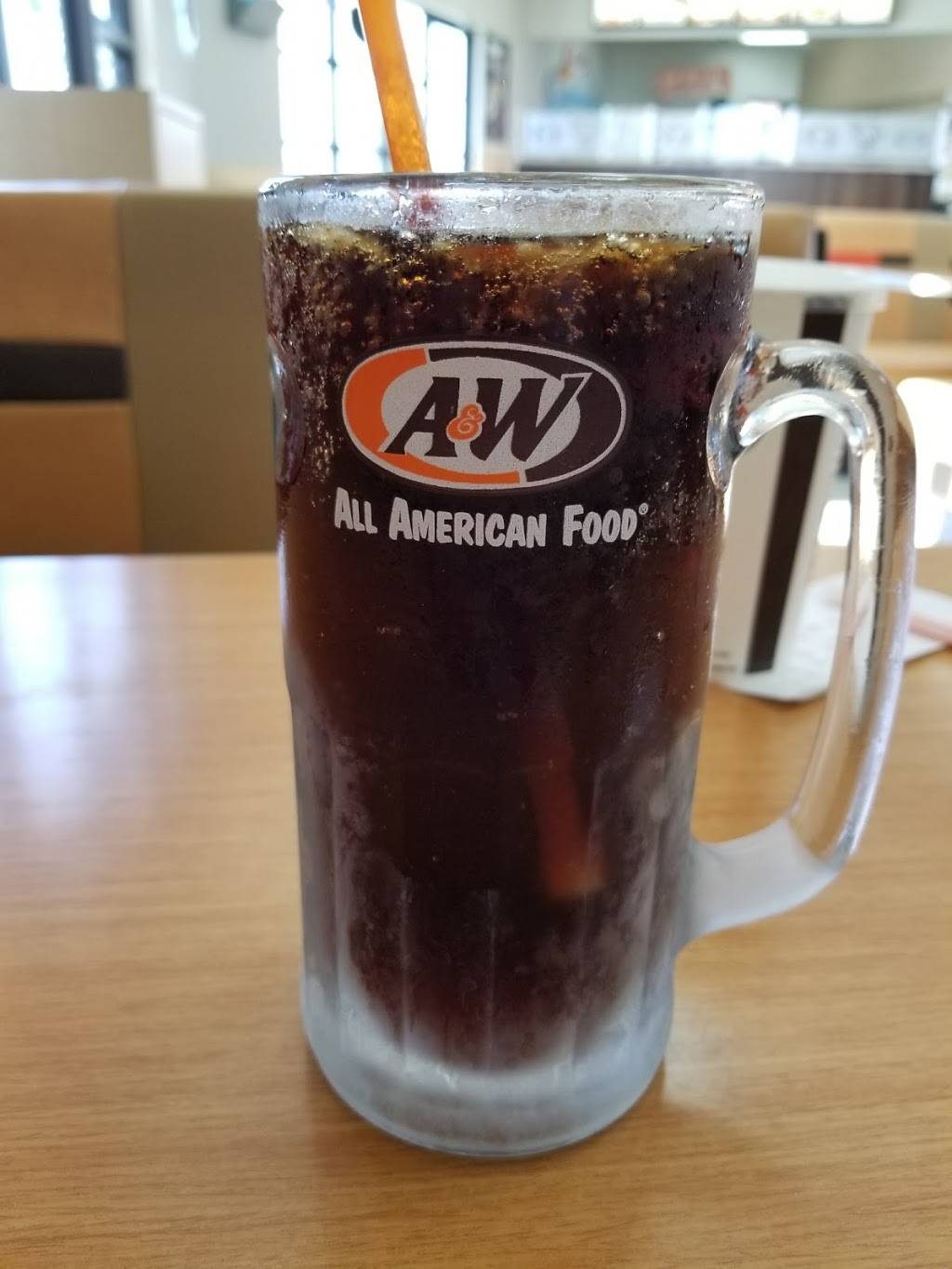 A&W Restaurant | restaurant | 2124 W Riggin Ave, Visalia, CA 93291, USA | 5596255443 OR +1 559-625-5443