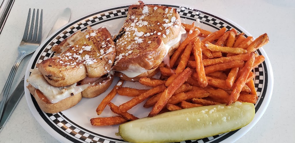 Papas 50S Diner LLC | restaurant | 3500 Canyon De Flores, Sierra Vista, AZ 85650, USA | 5203781950 OR +1 520-378-1950