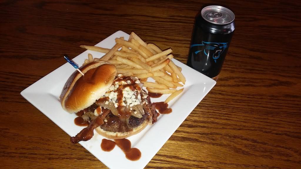 Eastfield Bar & Grill | restaurant | 8709 Arbor Creek Dr, Charlotte, NC 28269, USA | 7044641164 OR +1 704-464-1164