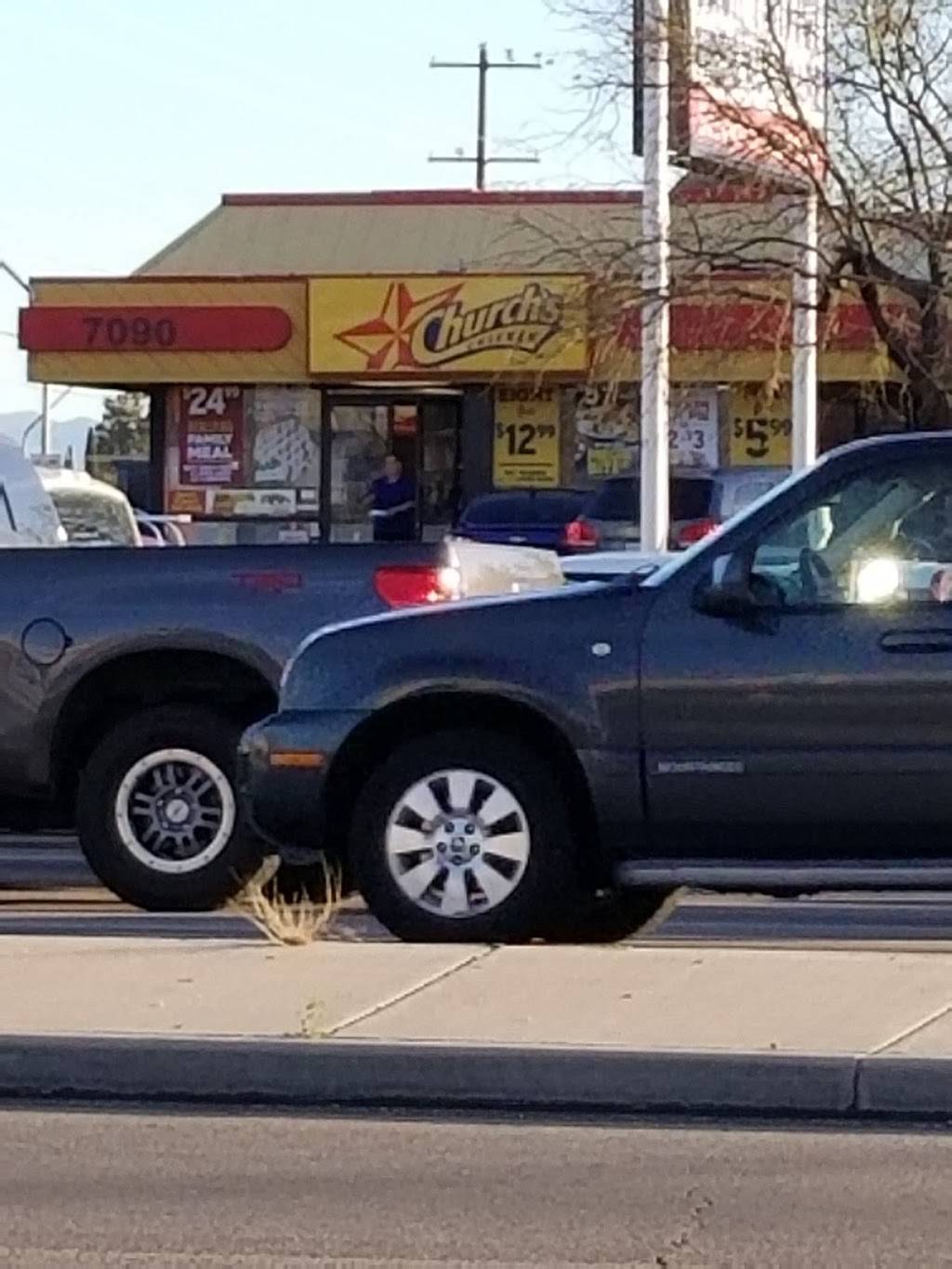Churchs Chicken | restaurant | 7090 E Golf Links Rd, Tucson, AZ 85730, USA | 5207904801 OR +1 520-790-4801