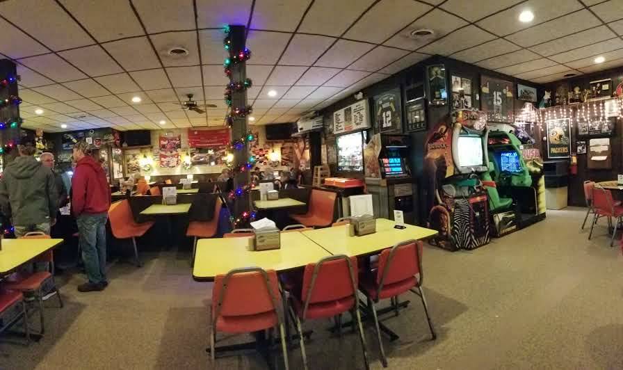 Riverside Pizzeria | restaurant | 98 E Genesee St, Iron River, MI 49935, USA | 9062659944 OR +1 906-265-9944