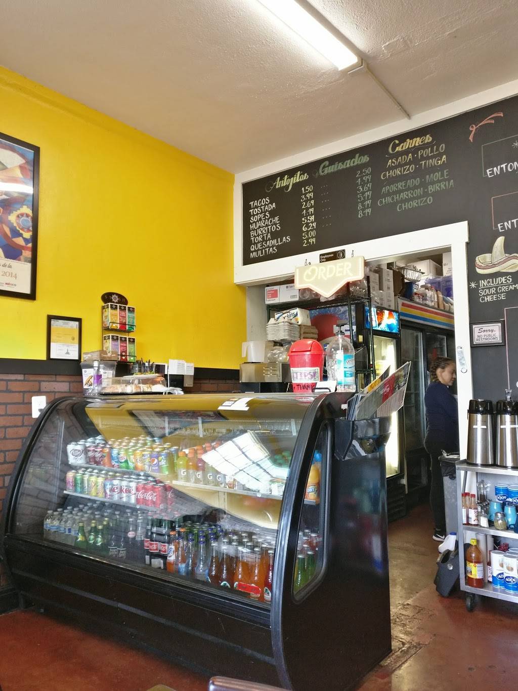 Restaurante Tierra Caliente | restaurant | 1217 Cypress Ave, Los Angeles, CA 90065, USA | 3238194386 OR +1 323-819-4386