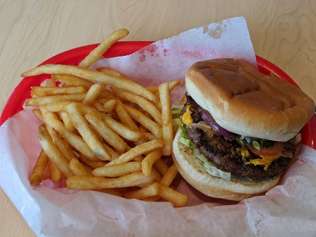 Kato Burger Pit | restaurant | 1633 Monks Ave #150, Mankato, MN 56001, USA | 5073821923 OR +1 507-382-1923