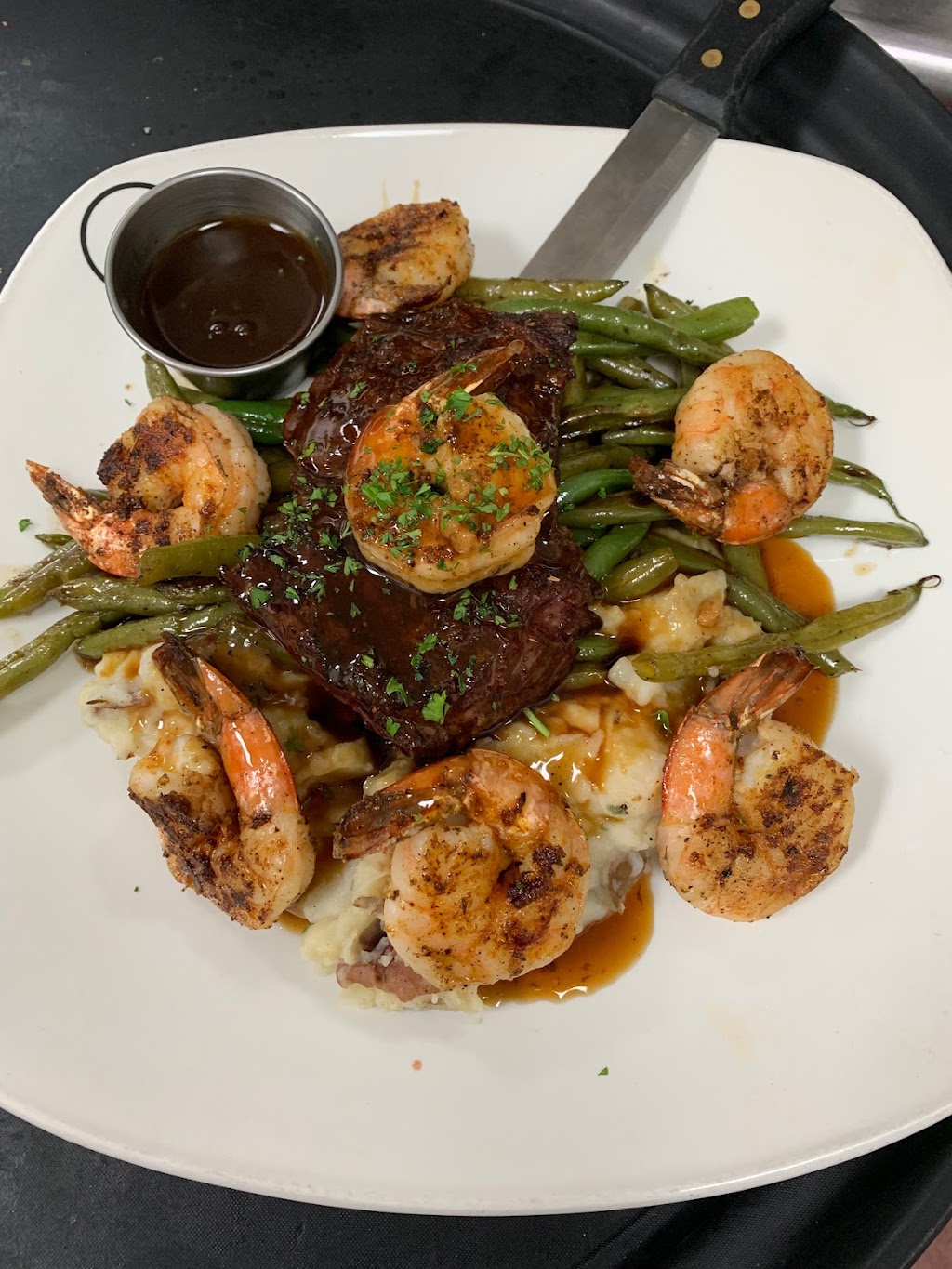 Roots Grill & Bar | restaurant | 962 B Airport Blvd, Morrisville, NC 27560, USA | 9196502441 OR +1 919-650-2441