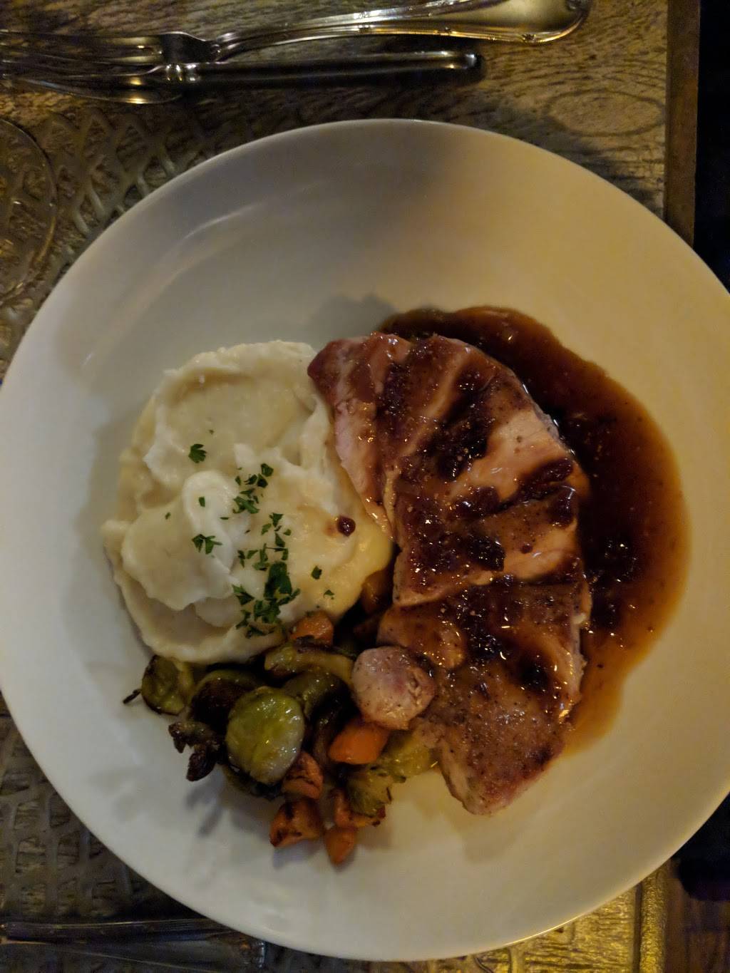 Perch | restaurant | 1 King St, Marlboro, NY 12542, USA | 8452363663 OR +1 845-236-3663