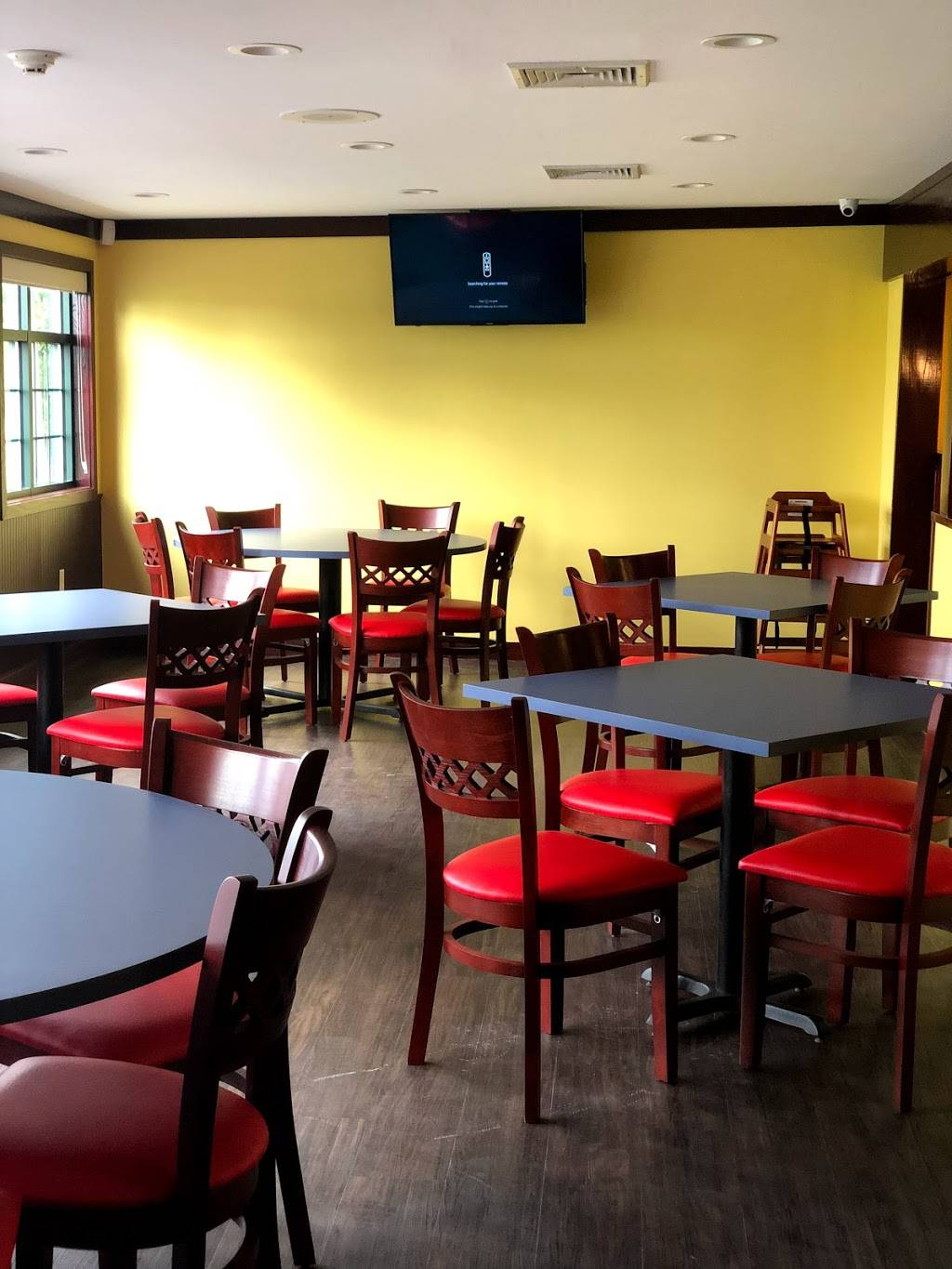 The Legend Restaurant&Bakery | restaurant | 201 N Dupont Hwy, New Castle, DE 19720, USA | 3023226222 OR +1 302-322-6222