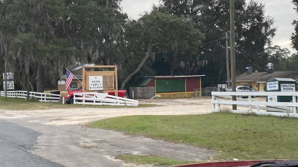 Kerns Family Kitchen | restaurant | 18976 FL-40, Silver Springs, FL 34488, USA | 3522894518 OR +1 352-289-4518