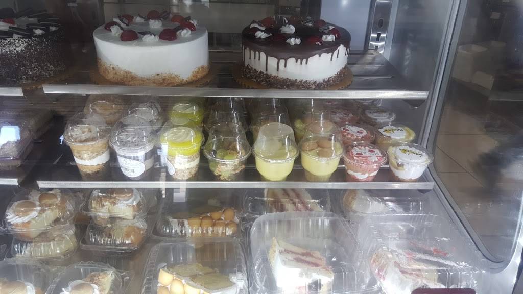 Samia Pizza | meal takeaway | 2977 W 5th Ave, Gary, IN 46404, USA | 2199771685 OR +1 219-977-1685