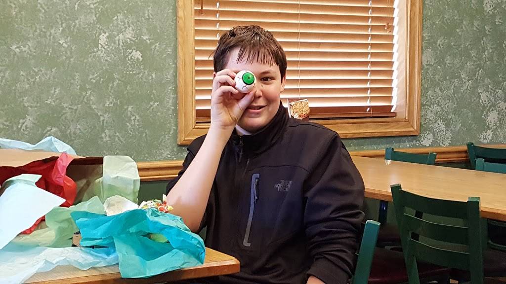 Giovannis Pizza | restaurant | 1703 Argillite Rd, Flatwoods, KY 41139, USA | 6068368151 OR +1 606-836-8151