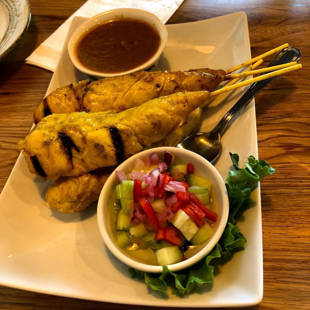 Charm Gai Thai Restaurant | restaurant | 18415 33rd Ave W suite g, Lynnwood, WA 98037, USA | 4256781752 OR +1 425-678-1752