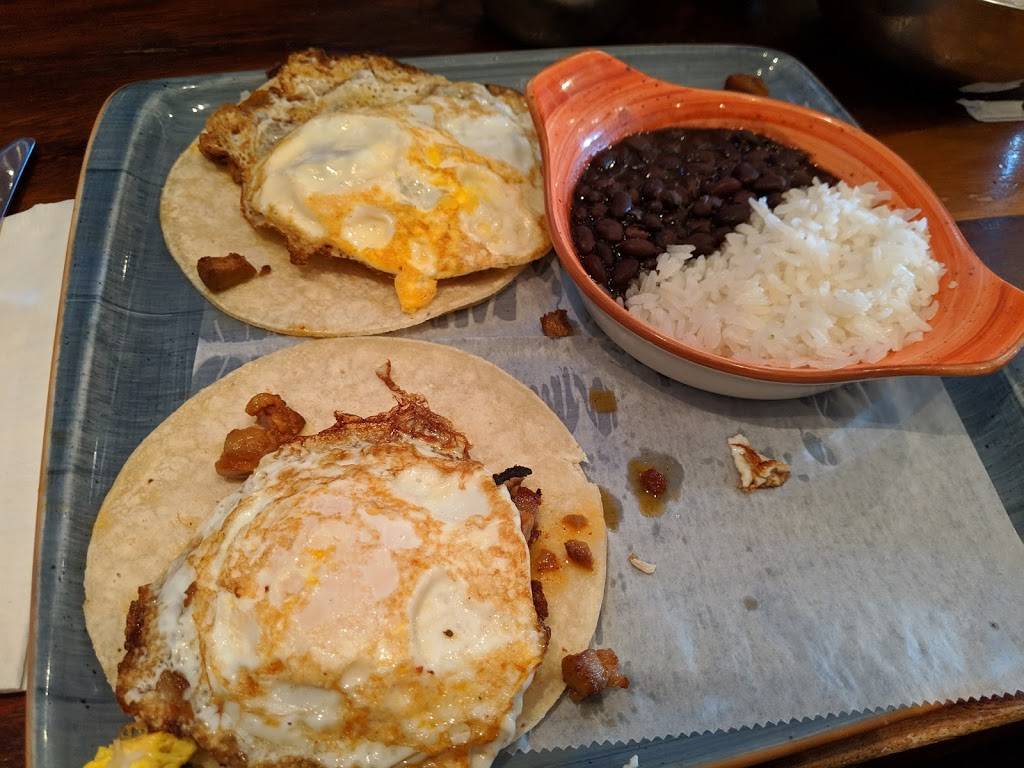 Plaza Azteca | restaurant | 50 Towne Centre Way, Hampton, VA 23666, USA | 7578263403 OR +1 757-826-3403