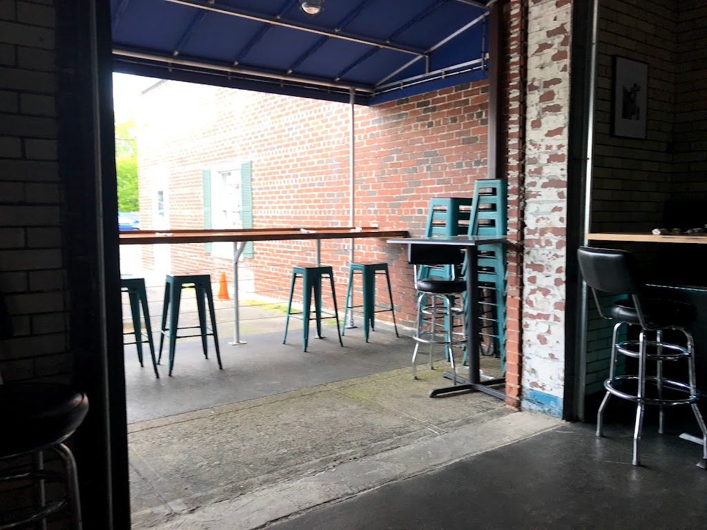 Hanks Texas BBQ - Clintonville | restaurant | 2941 N High St, Columbus, OH 43202, USA | 6149726020 OR +1 614-972-6020