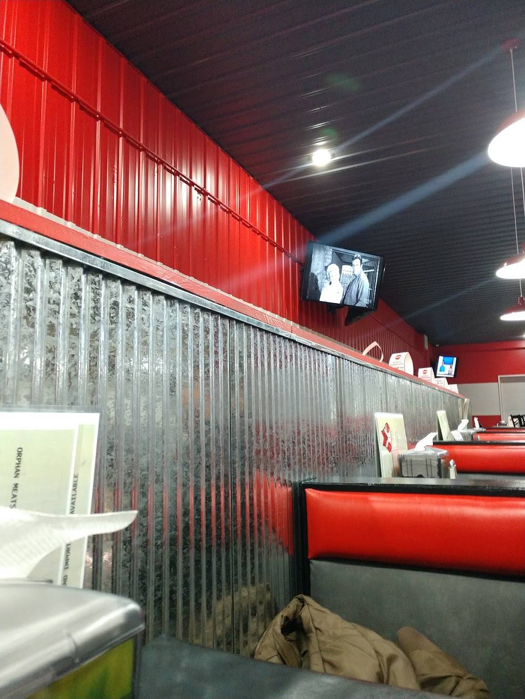 Orphan Smokehouse | restaurant | 1829 S Pine St, Centralia, IL 62801, USA | 6189185151 OR +1 618-918-5151