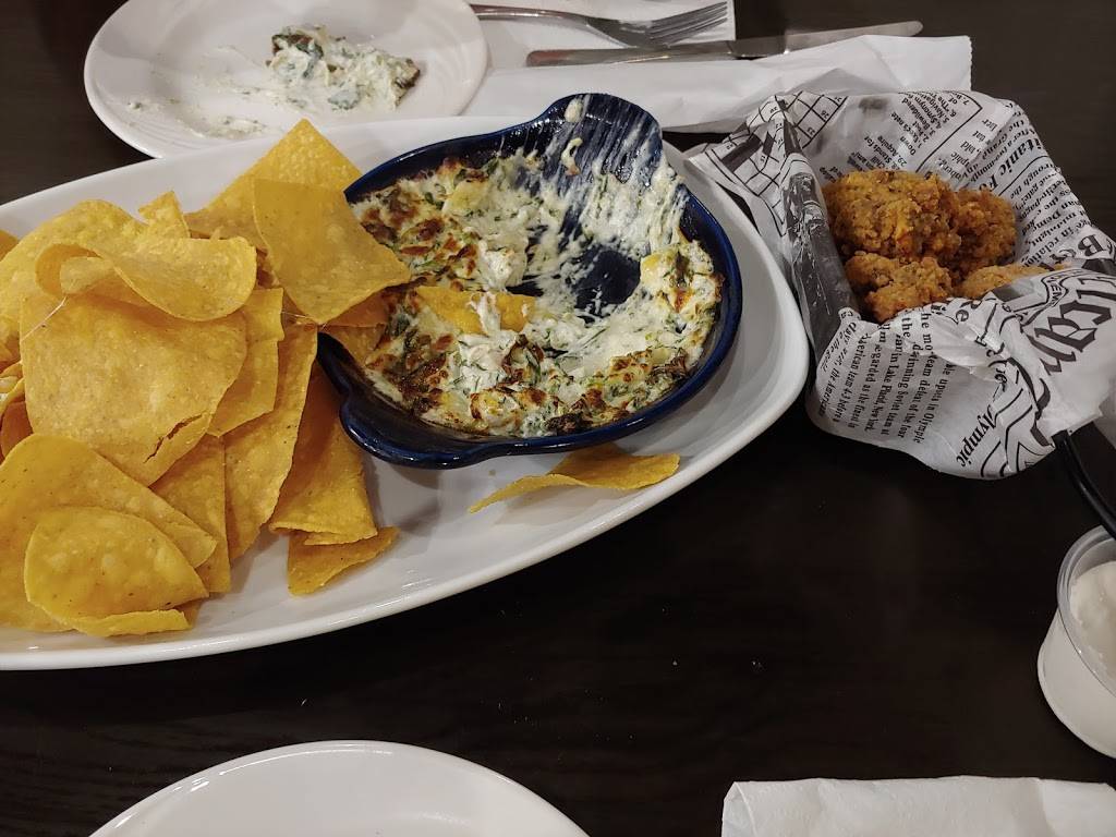 Pattersons Station 67 | restaurant | 26 Independence Way, Statesboro, GA 30458, USA | 9122599525 OR +1 912-259-9525