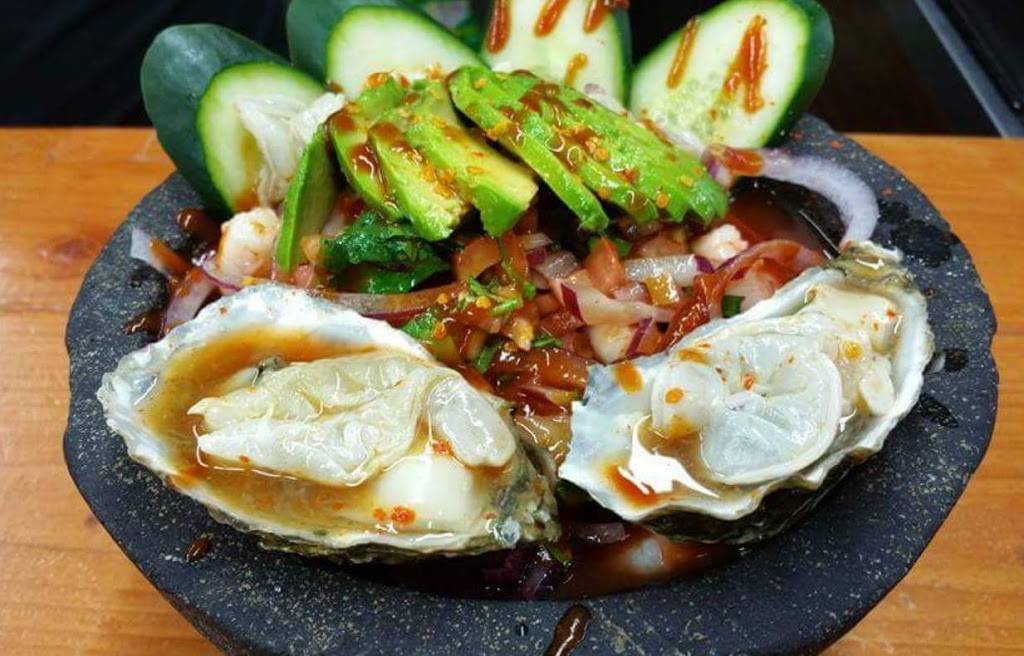 El Alboroto Mariscos & Chavelas | restaurant | 8427 W Peoria Ave, Peoria, AZ 85345, USA | 6232363303 OR +1 623-236-3303