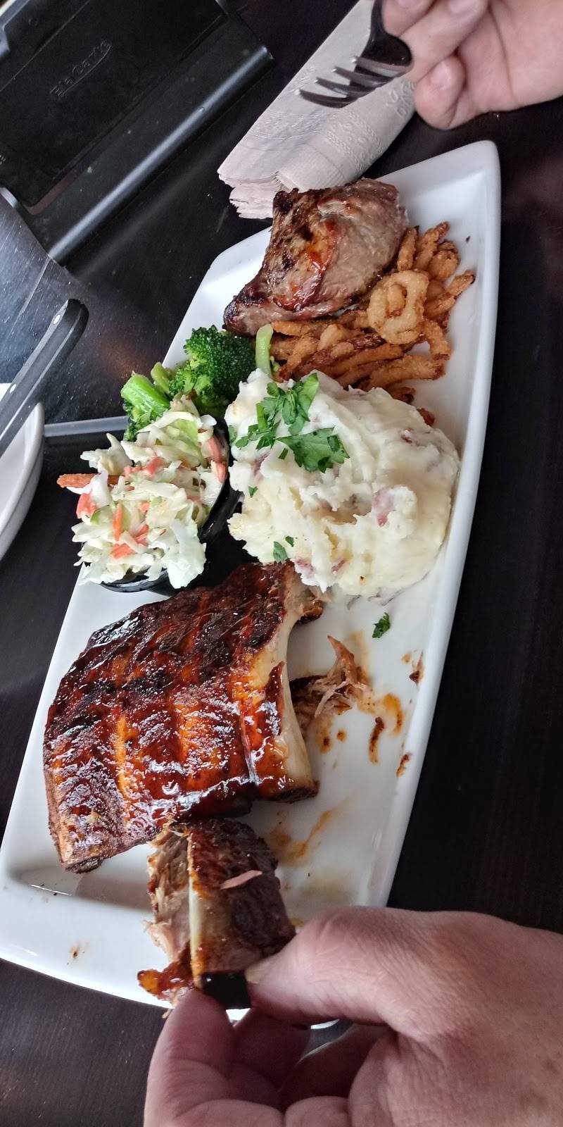 Applebees Grill + Bar | restaurant | 820 Commerce Ave, Atwater, CA 95301, USA | 2093582191 OR +1 209-358-2191