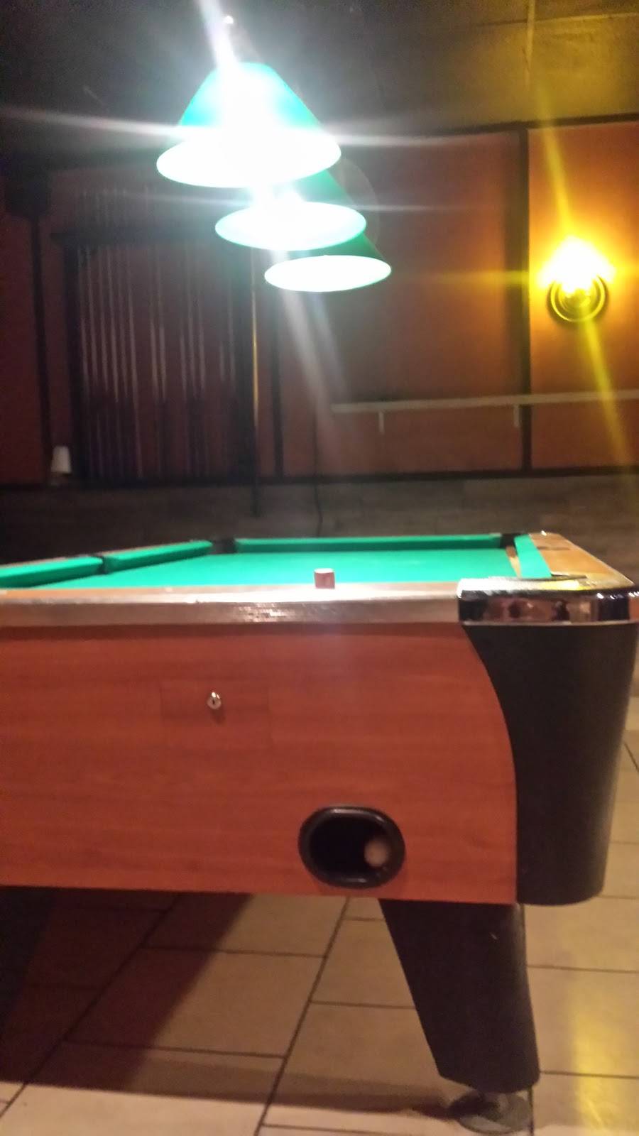 Mile High Club Bar & Grill | restaurant | 2308 Airport Blvd, Cayce, SC 29033, USA | 8039260110 OR +1 803-926-0110