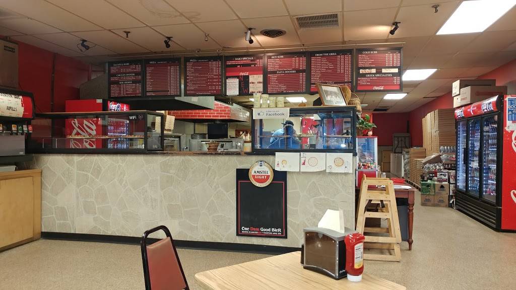 Boothbay Harbor House of Pizza | restaurant | 185 Townsend Ave E, Boothbay Harbor, ME 04538, USA | 2076333468 OR +1 207-633-3468