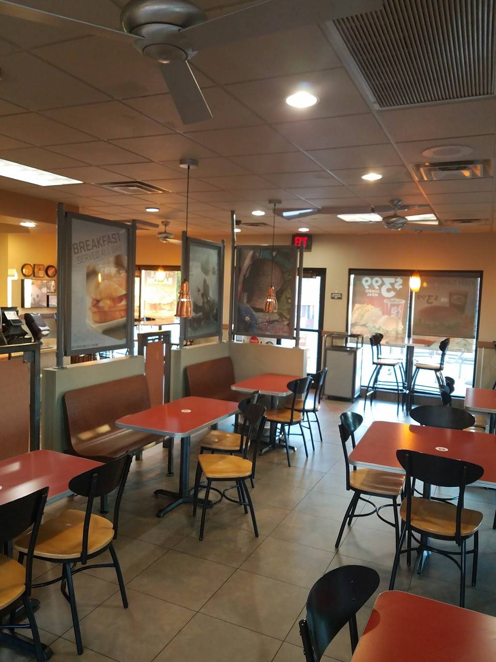 Jack in the Box | restaurant | 7351 Oakmont Blvd, Fort Worth, TX 76132, USA | 8172925476 OR +1 817-292-5476