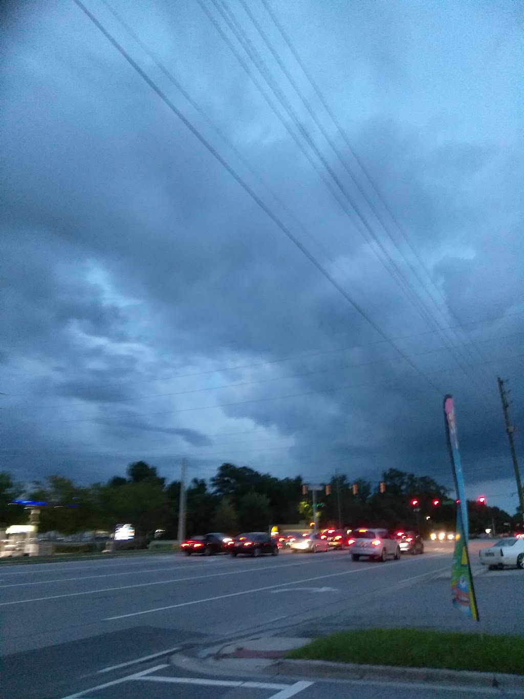 Bowlero Savannah | restaurant | 115 Tibet Ave, Savannah, GA 31406, USA | 9129250320 OR +1 912-925-0320