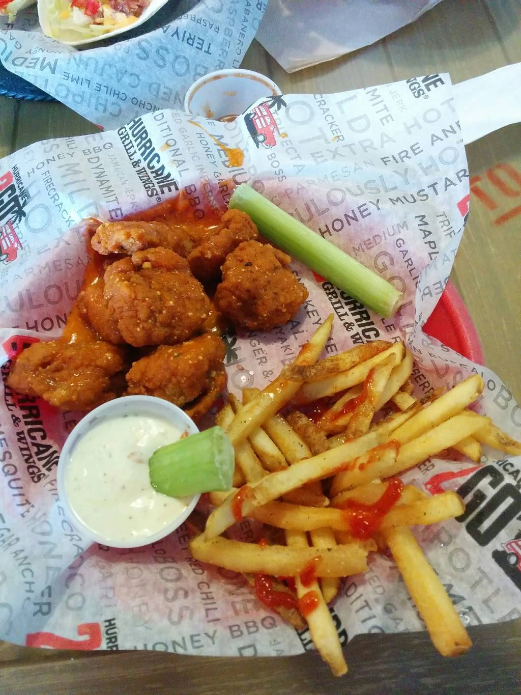 Hurricane Grill & Wings | restaurant | 2401 W State Rd 434, Longwood, FL 32779, USA | 4077725504 OR +1 407-772-5504