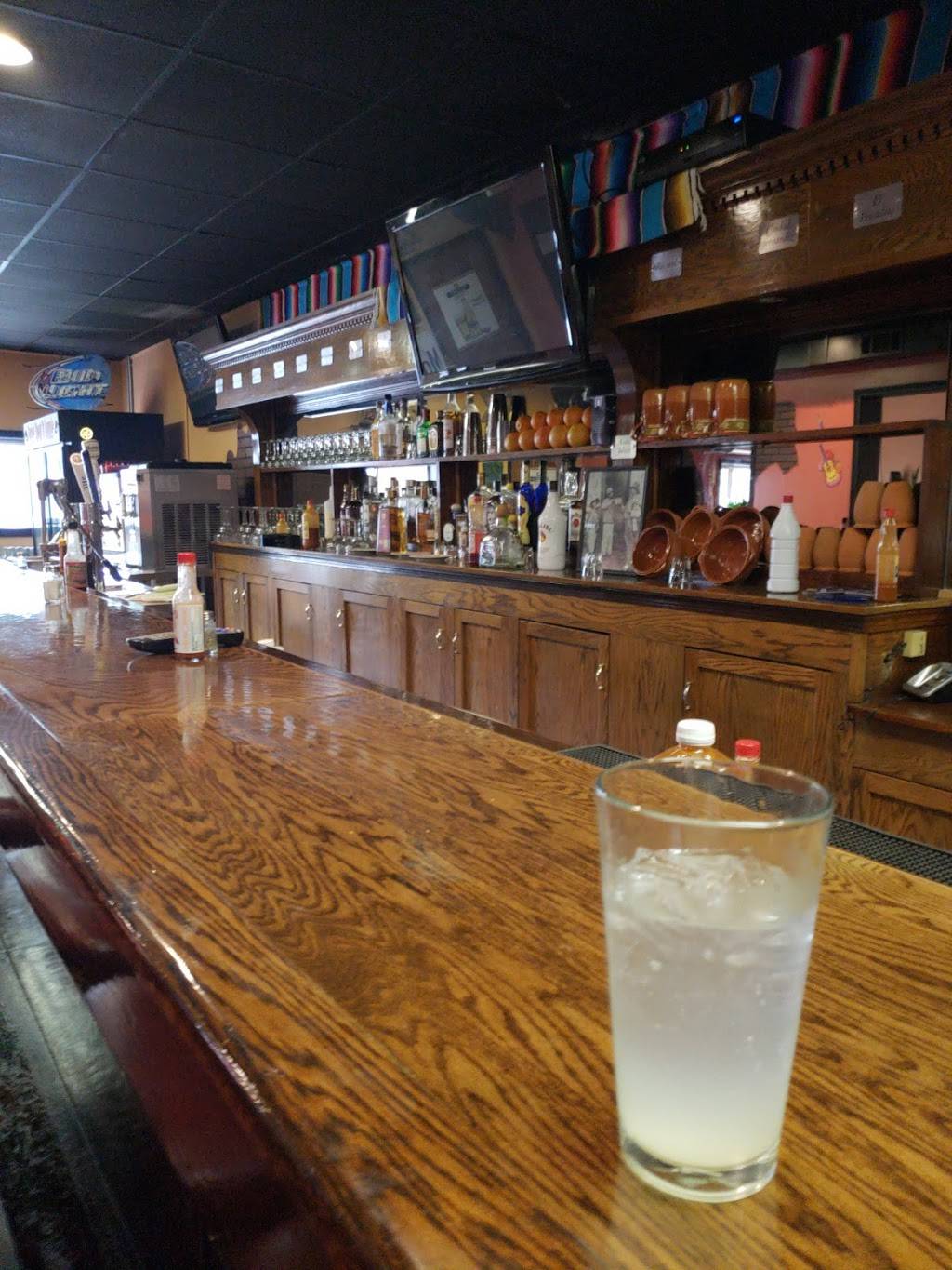 La Media Luna Mexican Restaurant | restaurant | 3242 Lincoln Way E, Massillon, OH 44646, USA | 3308090740 OR +1 330-809-0740