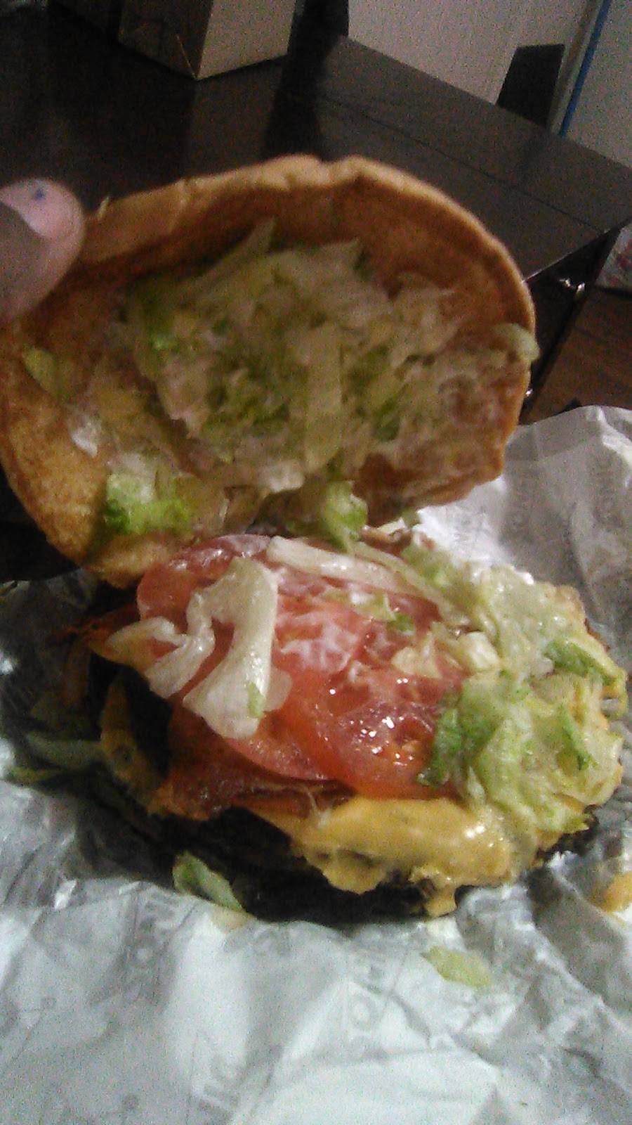 Sonic Drive-In | restaurant | 2516 Fort Worth Ave, Dallas, TX 75211, USA | 2149462080 OR +1 214-946-2080