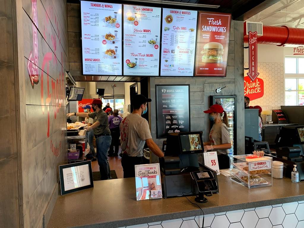 Slim Chickens | restaurant | 1250 E State St, Lehi, UT 84043, USA | 3854840555 OR +1 385-484-0555