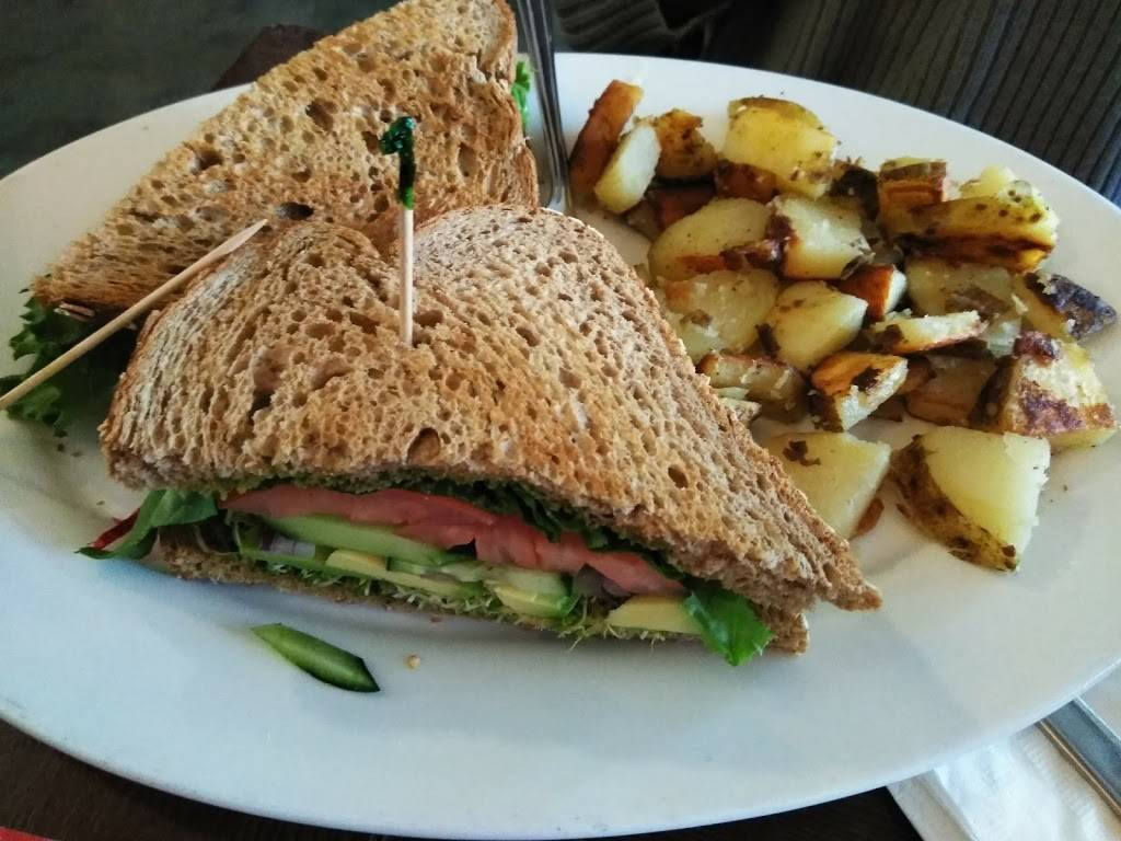 The Crepe House III | restaurant | 1132 Valencia St, San Francisco, CA 94110, USA | 4152852423 OR +1 415-285-2423