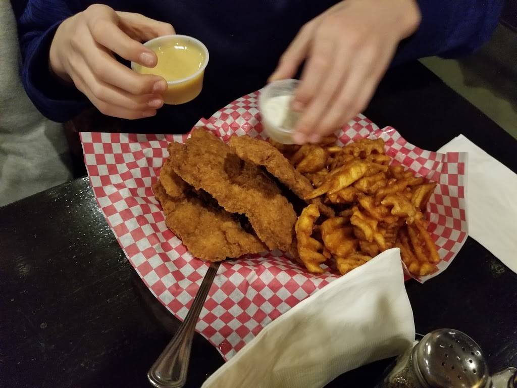 General Sams | restaurant | 710 Spring St, Somerset, WI 54025, USA | 7152472471 OR +1 715-247-2471