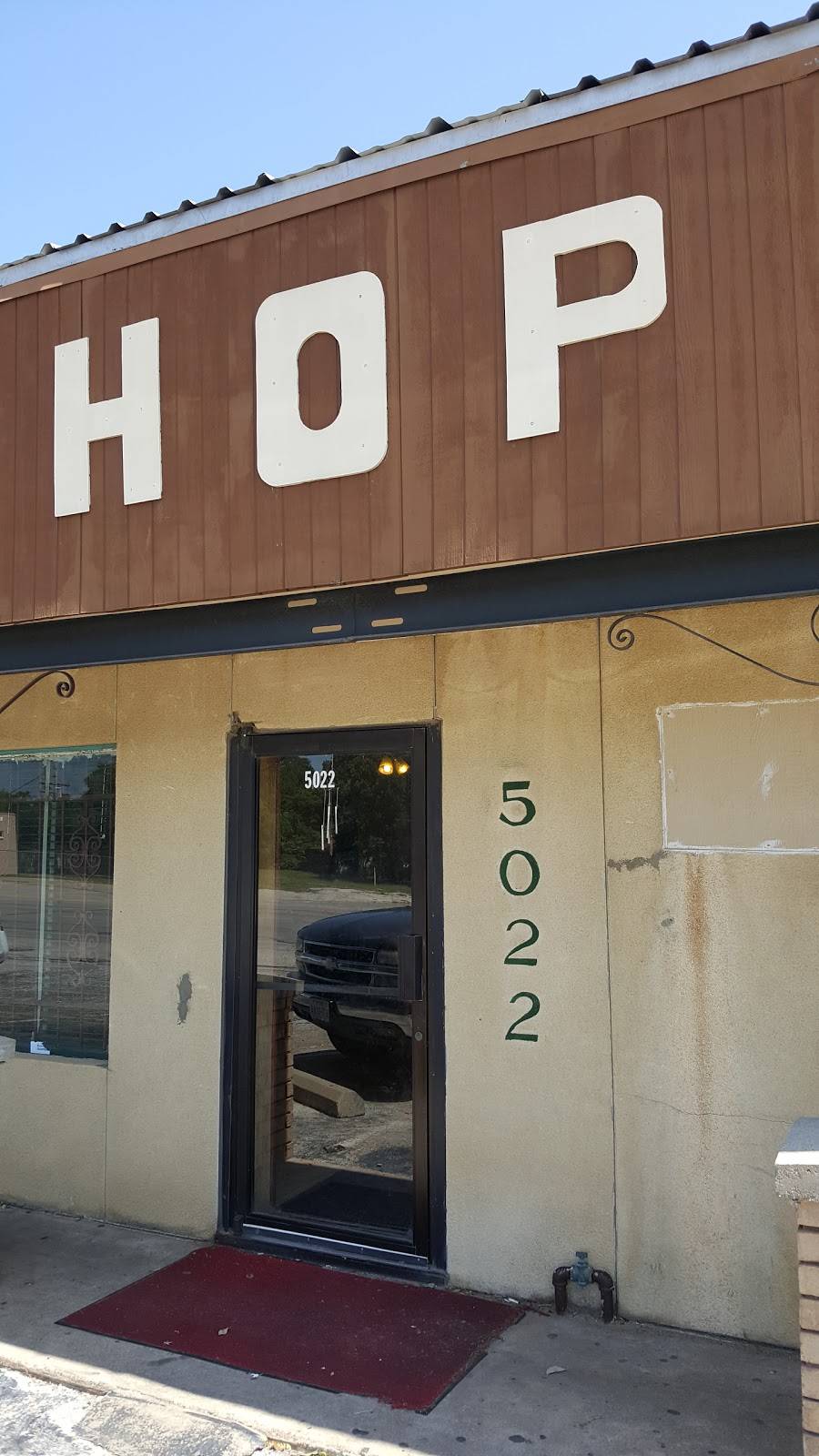 Pho Hop | restaurant | 5022 E Belknap St, Haltom City, TX 76117, USA | 8178340233 OR +1 817-834-0233
