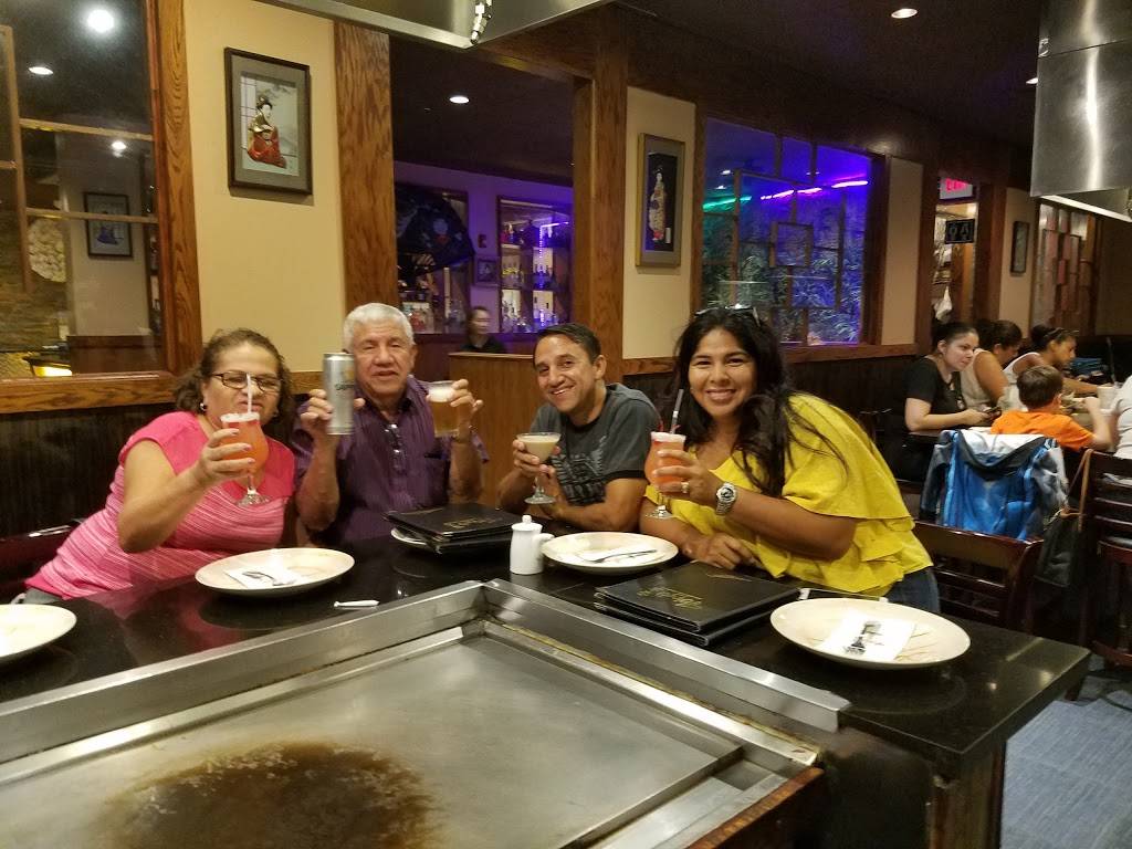 Tokyo Asian Fusion Sushi Hibachi Steakhouse & Bar | restaurant | 415 Cooley St, Springfield, MA 01128, USA | 4137823333 OR +1 413-782-3333