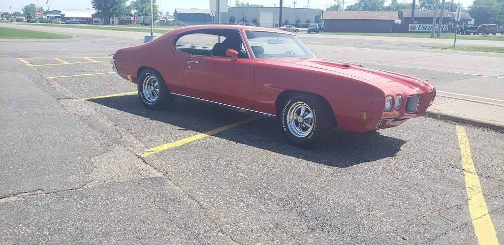 Dannys Dugout | restaurant | 736 S Benton Dr, Sauk Rapids, MN 56379, USA | 3202520451 OR +1 320-252-0451