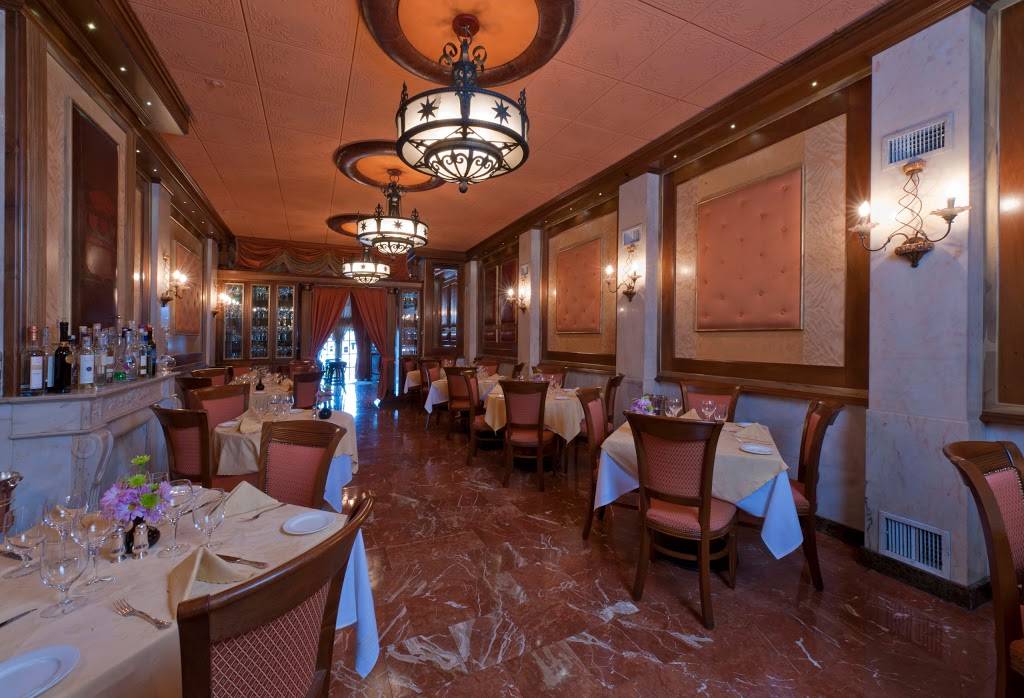 La Famiglia Ristorante | restaurant | 8 S Front St, Philadelphia, PA 19106, USA | 2159222803 OR +1 215-922-2803