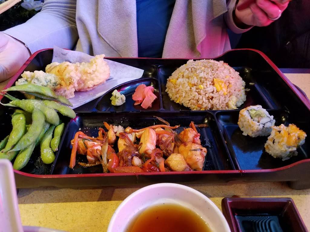 Kobe Japanese Restaurant | meal takeaway | 783 IL-22, Lake Zurich, IL 60047, USA | 8475500888 OR +1 847-550-0888